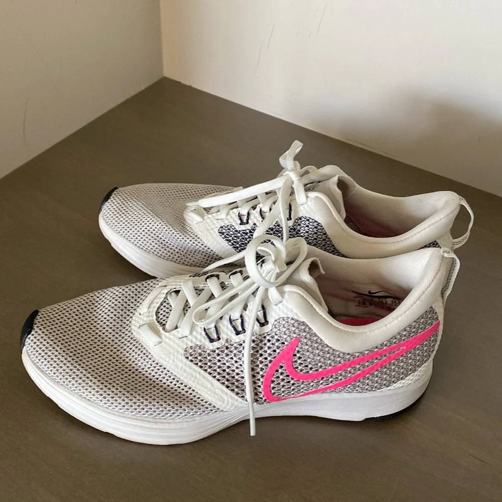 Nike Zoom Strike sz 7.5